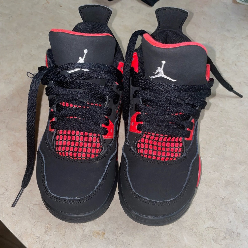 Jordan Retro 4s.